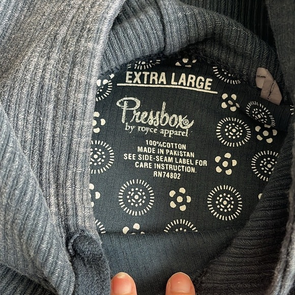 “Press Box- Royce Apparel ribbed Ole Miss Sweatshirt” - Picture 5 of 6